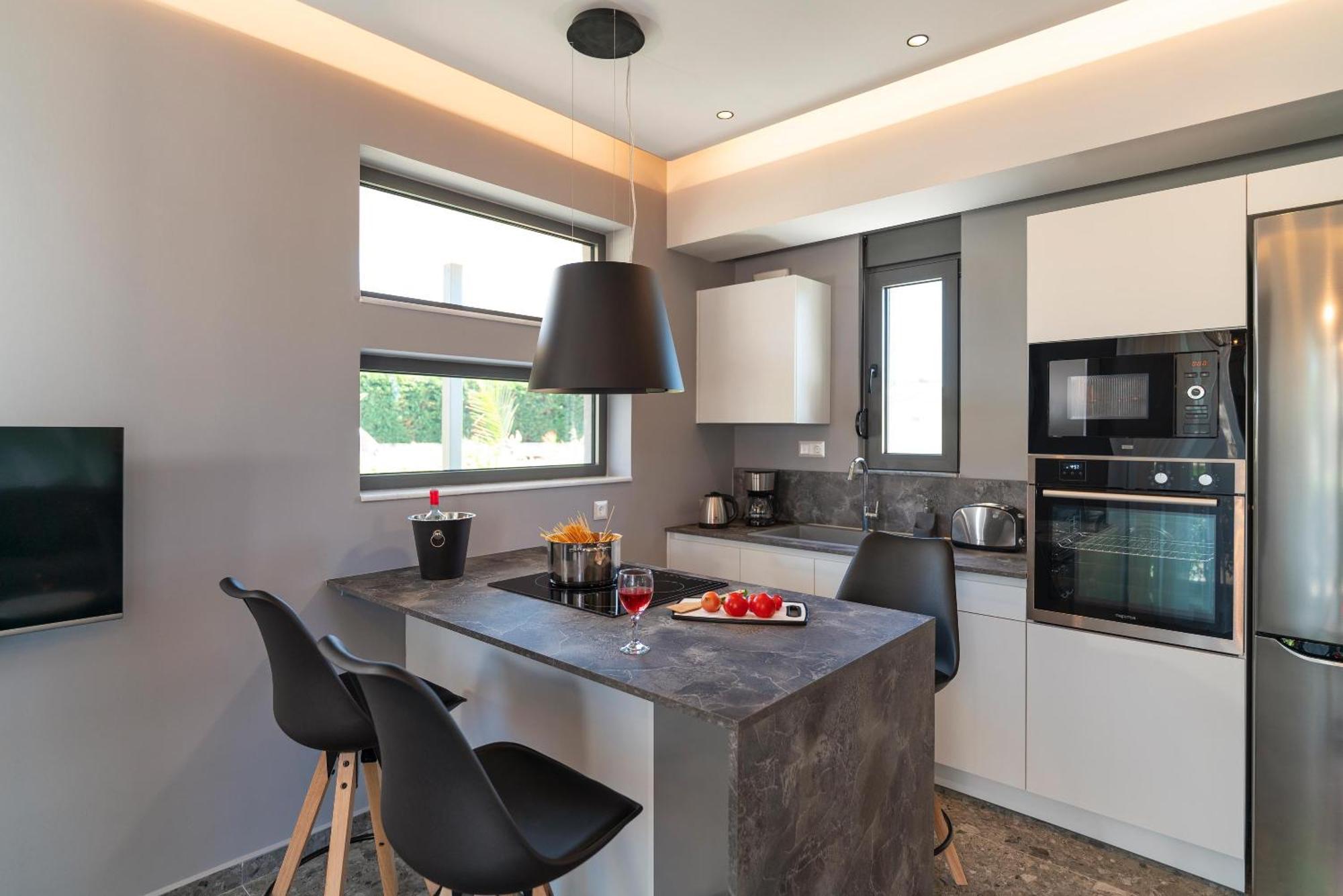 Palmeral Luxury Suites Кремасти Номер фото