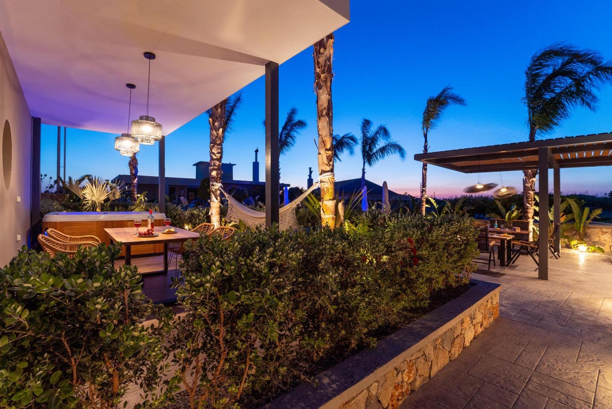 Palmeral Luxury Suites Кремасти Номер фото
